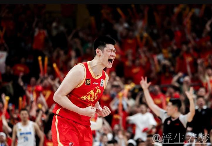 胡金秋见证广厦总冠军旗帜升起，感动落泪