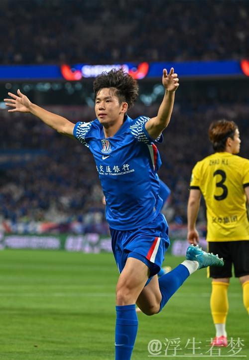 王钰栋：获最佳新人是运气好。留洋？保密！